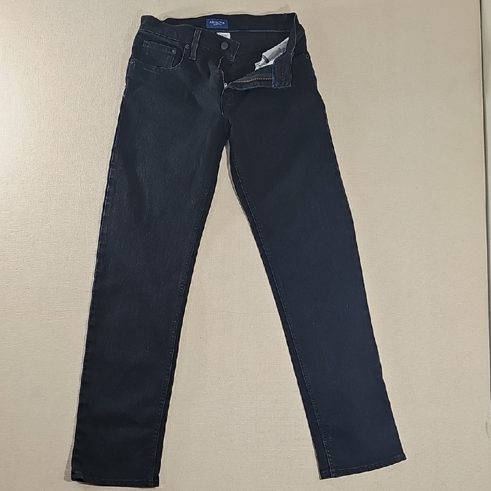 Arizona Jean Company Men's Straight Jeans in Dark Blue 28x32